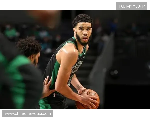 塔图姆突破上篮,波士顿建立领先优势